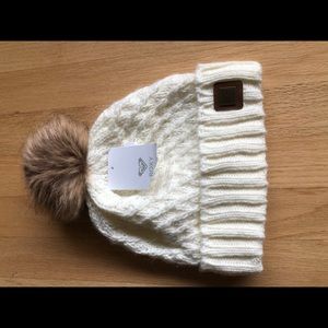 Roxy Furball Beanie